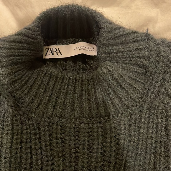 Zara Navy Blue Thick Knitted sweater with tie on waist - Picture 2 of 2